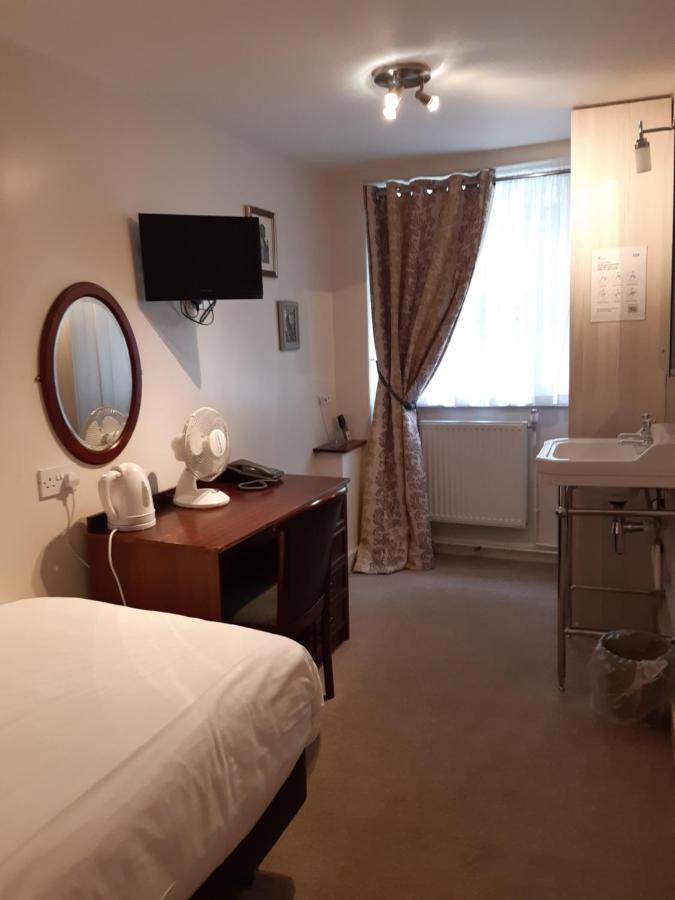 Crescent Hotel London Bagian luar foto
