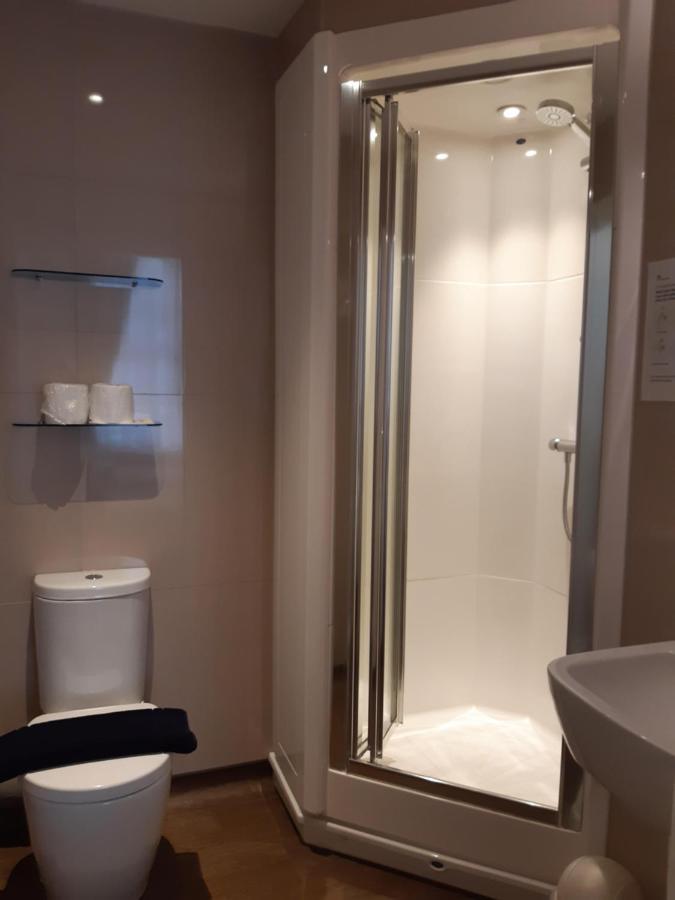 Crescent Hotel London Bagian luar foto