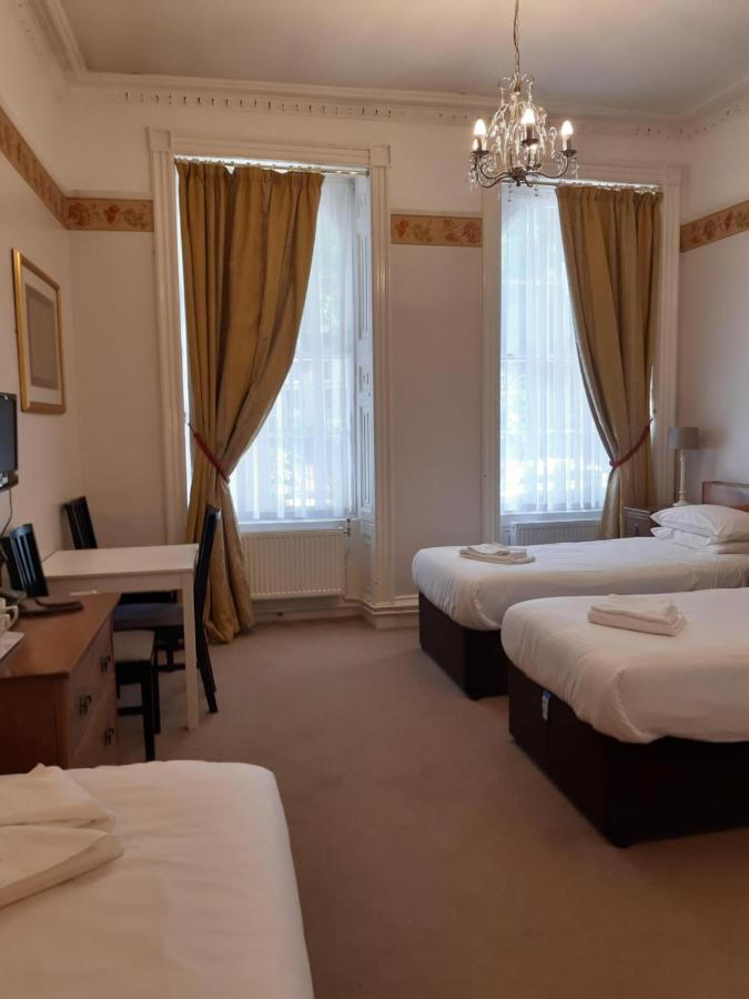 Crescent Hotel London Bagian luar foto