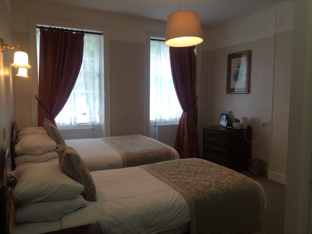 Crescent Hotel London Bagian luar foto