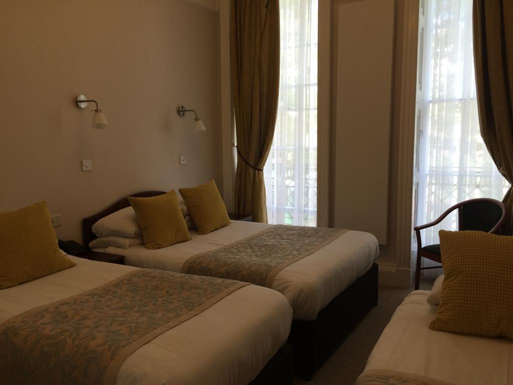 Crescent Hotel London Bagian luar foto