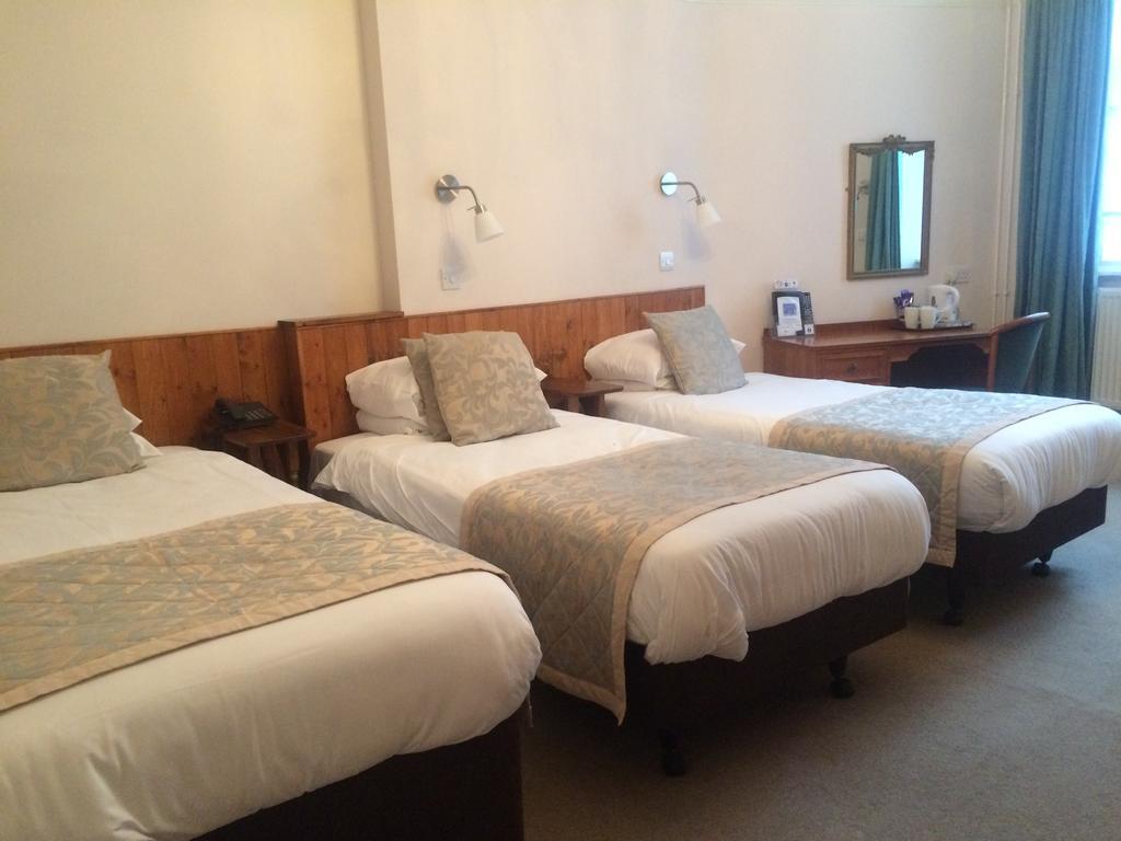 Crescent Hotel London Bagian luar foto